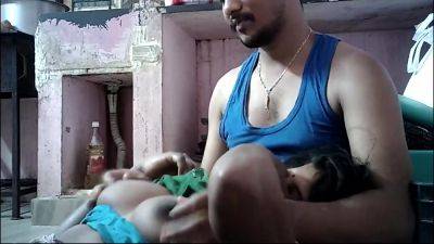 Indian House Wife Big Natural Tits Boobs - desi-porntube.com - India