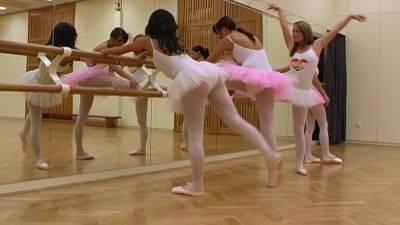 Needy ballerinas are enjoying a nice oral play on the dance floor - xbabe.com
